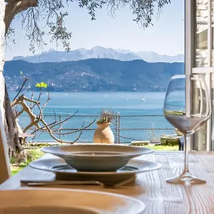 villa-castello-portovenere.hotelitalianriviera.com/