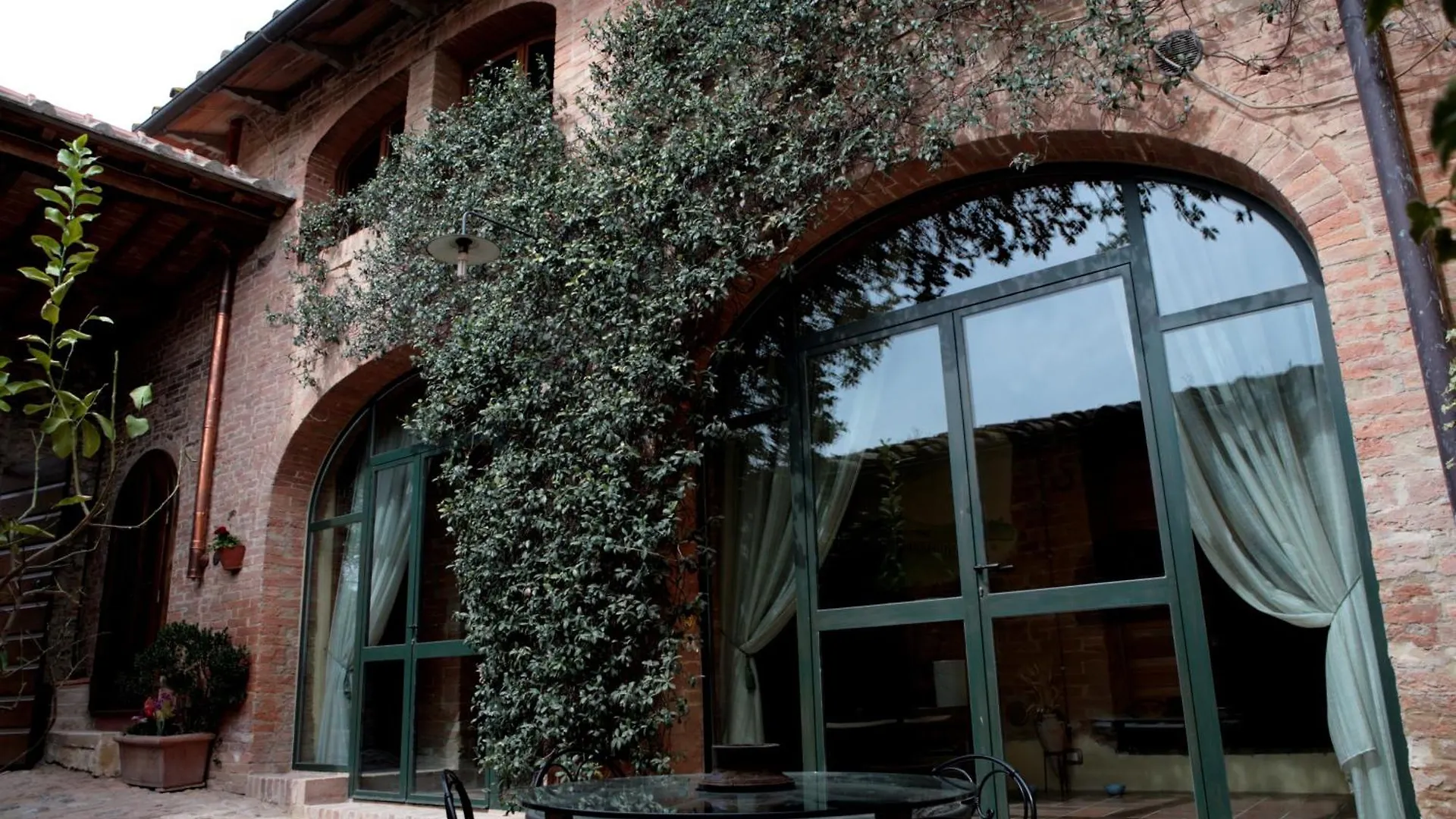 Farm stay Agriturismo Renaccino Siena Italy